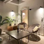 Charming Lapa Apartment With A Private Patio