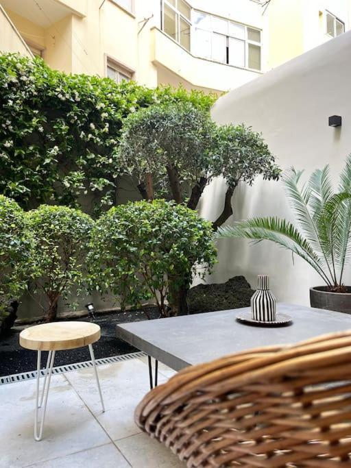 Charming Lapa With A Private Patio Apartment *