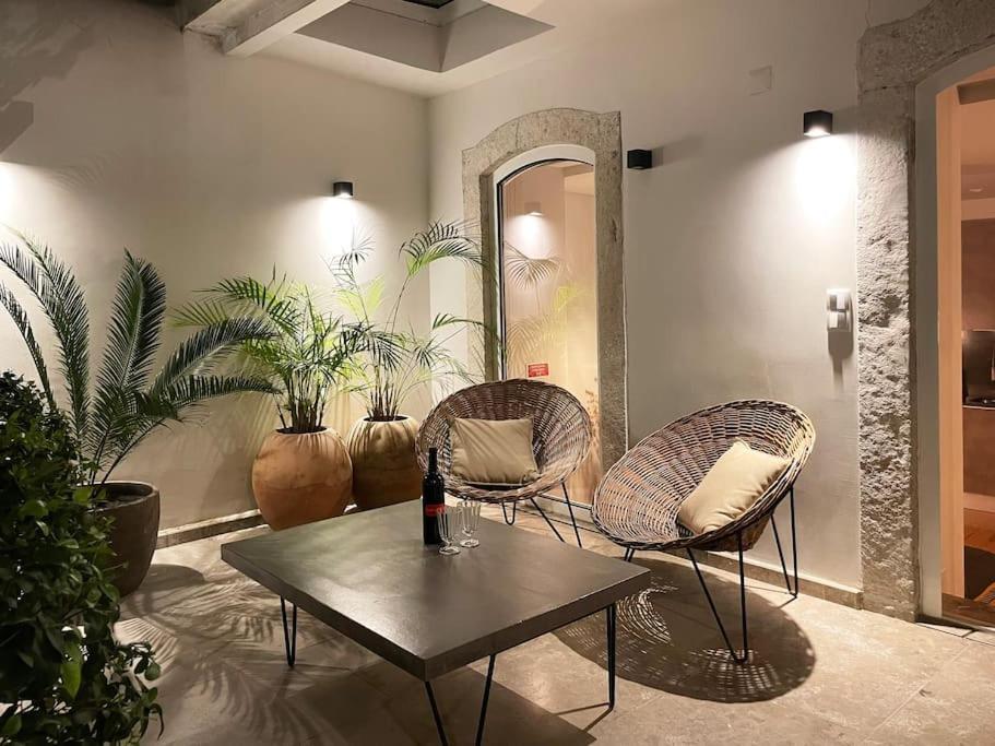 Apartment Charming Lapa With A Private Patio Lissabon